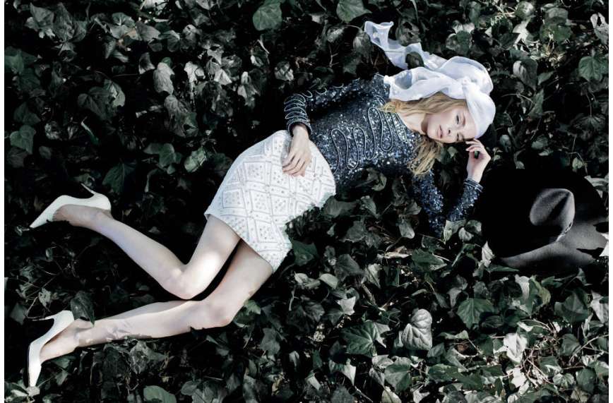 <p>Aje <br />Photographer Felix Forest</p>