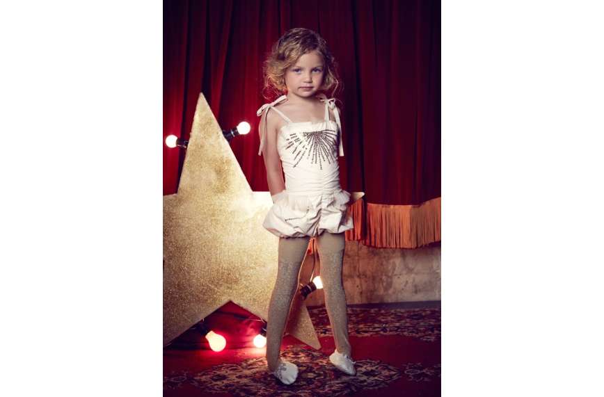 <p>Tutu Du Monde<br />Photographer Hannah Scott-Stevenson<br />Hair and Makeup Natalie Urban</p>
