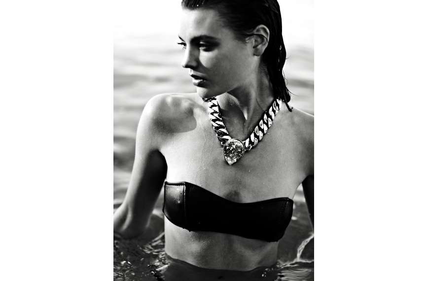 <p>Amber Sceats<br />Photographer Sylve Colless</p>